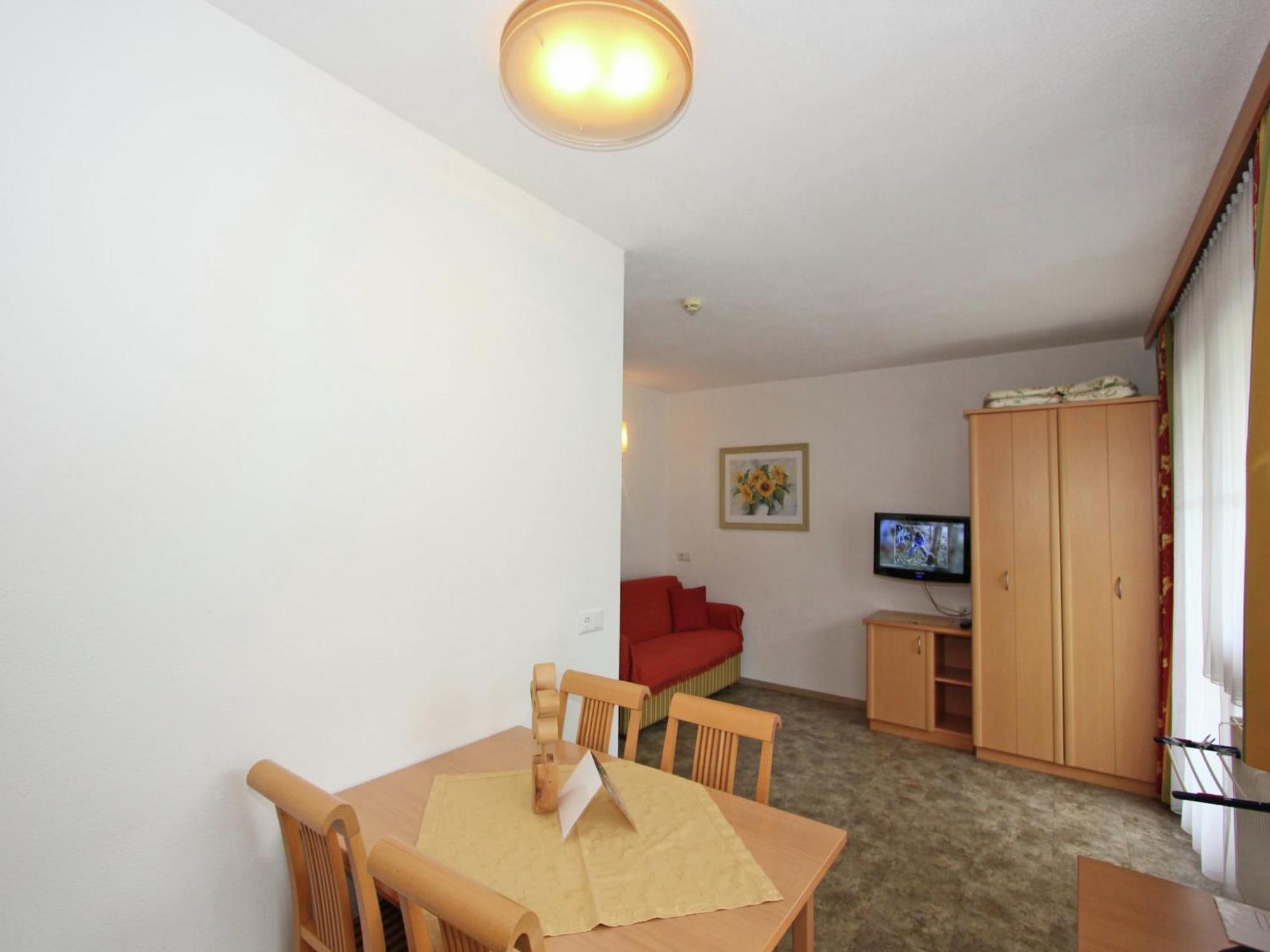 Attractive Holiday Home In Kaltenbach On The Ski Slope Stumm Dış mekan fotoğraf