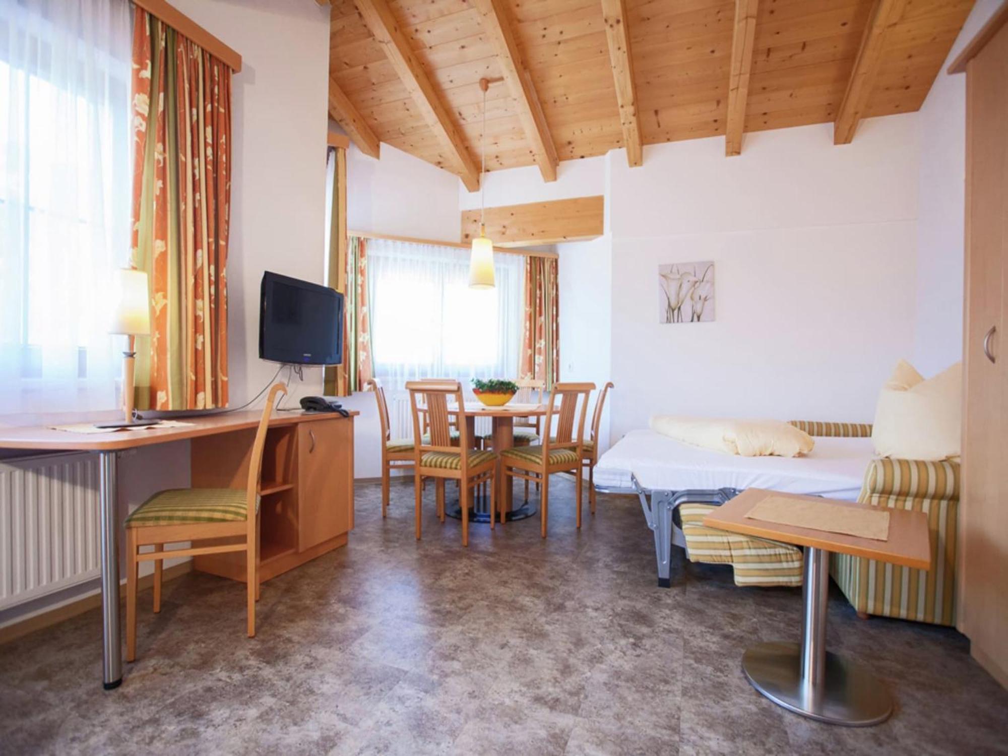 Attractive Holiday Home In Kaltenbach On The Ski Slope Stumm Dış mekan fotoğraf