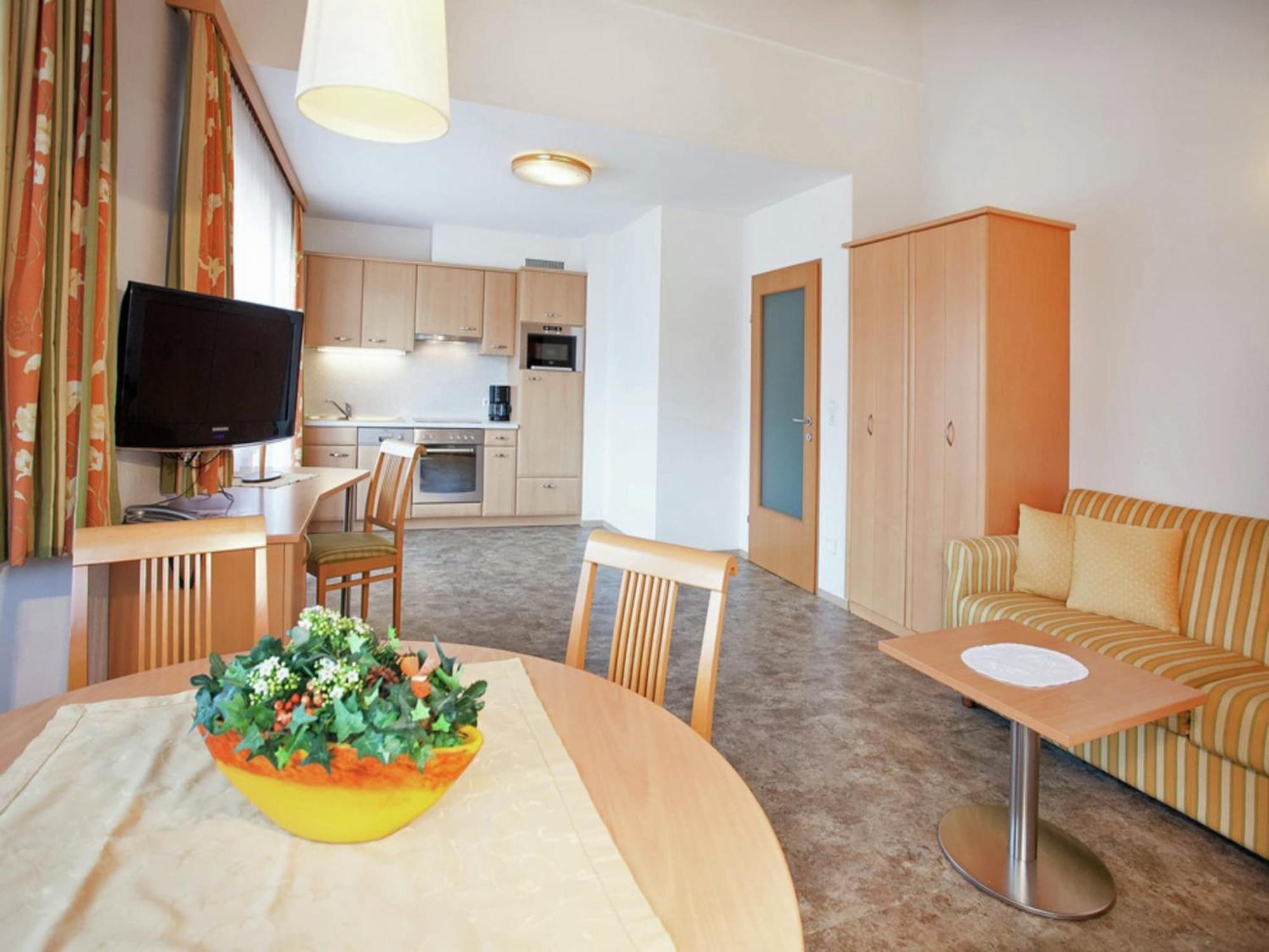Attractive Holiday Home In Kaltenbach On The Ski Slope Stumm Dış mekan fotoğraf