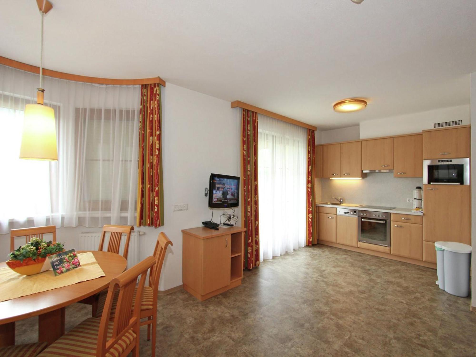 Attractive Holiday Home In Kaltenbach On The Ski Slope Stumm Dış mekan fotoğraf