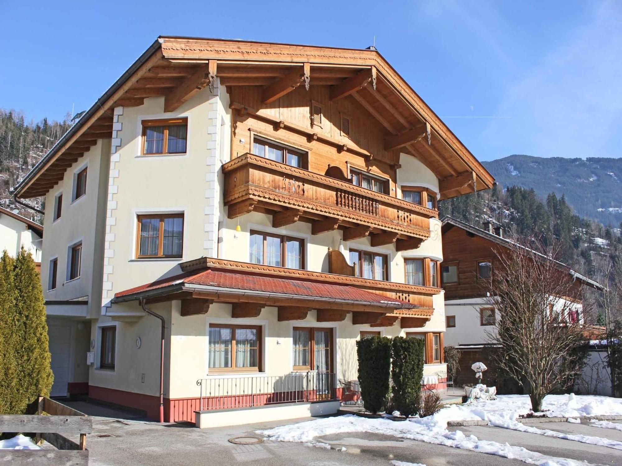 Attractive Holiday Home In Kaltenbach On The Ski Slope Stumm Dış mekan fotoğraf