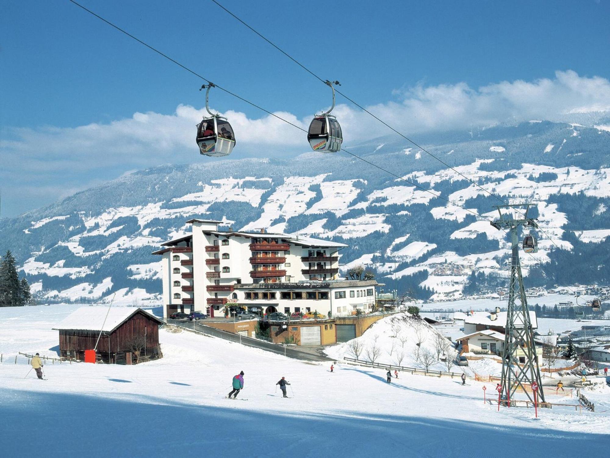 Attractive Holiday Home In Kaltenbach On The Ski Slope Stumm Dış mekan fotoğraf